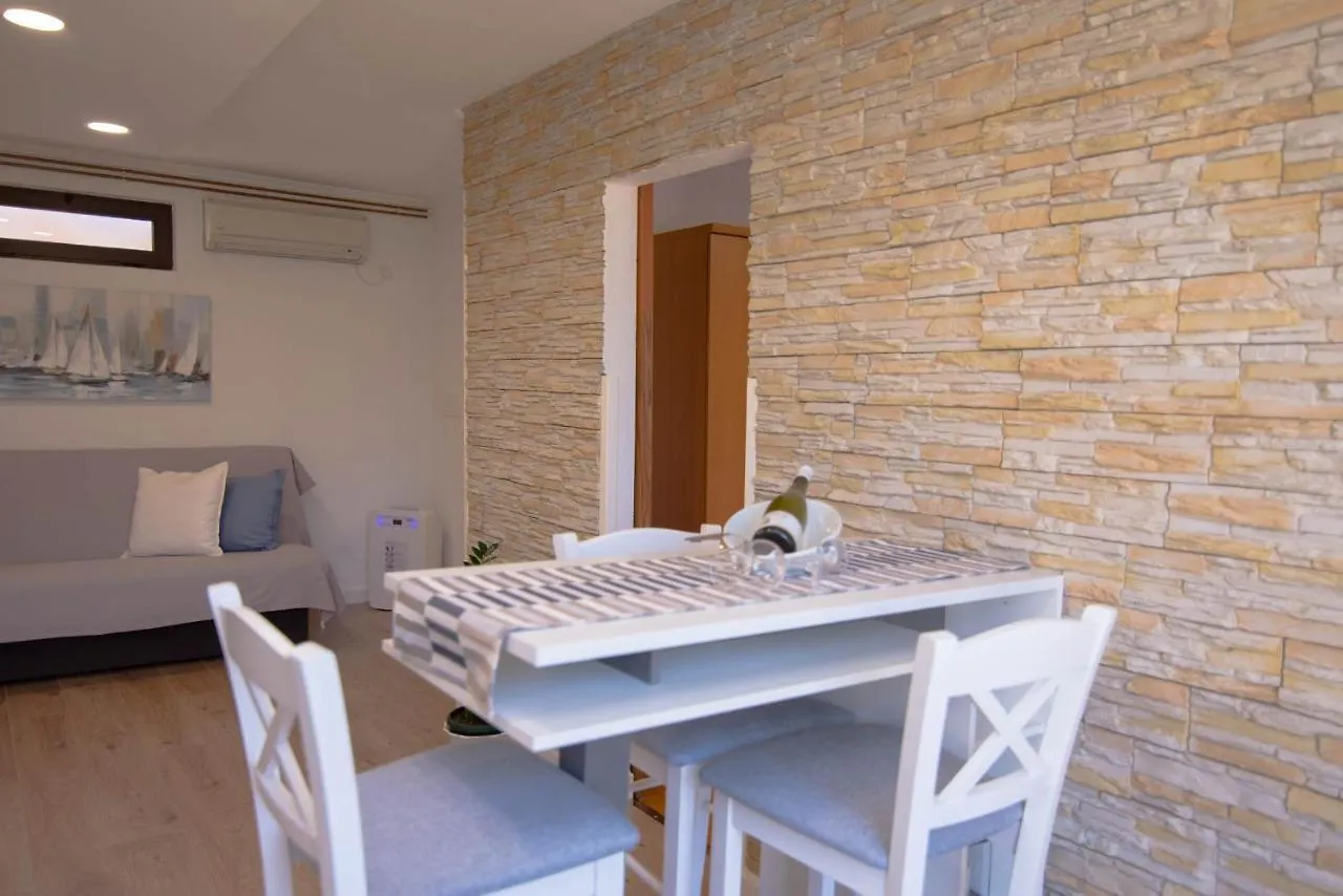 Appartamento Bato A2+1 Lussingrande Croazia