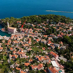 Couette-café Mozart, Veli Lošinj
