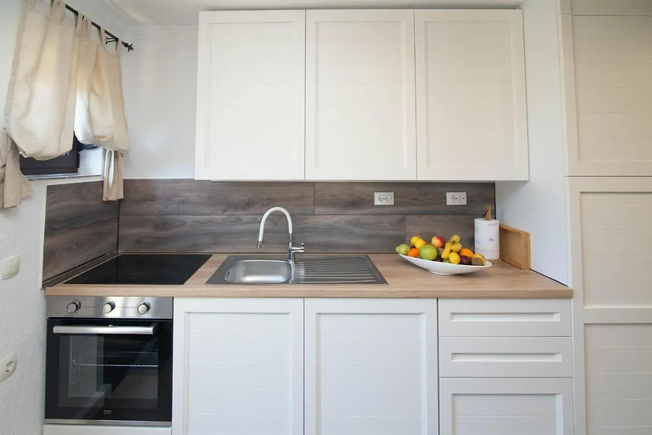 Bato A2+1 Apartment Veli Losinj 0*,  Croatia